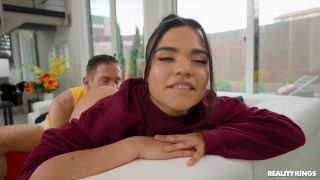 [SneakySex] Summer Col Slutty Student Fucks Moms Trainer Crush [05.07.23] [10...-1