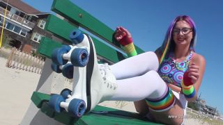 Video online Soles of Silk - Wanna Taste This Rainbow | footworship | pov-1