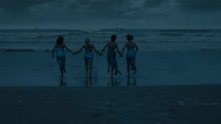 Maaike Neuville, Marieke Dilles, Ellen Schoeters, Eline Kuppens - Weekend aan Zee (2012) HD 720p!!!-2