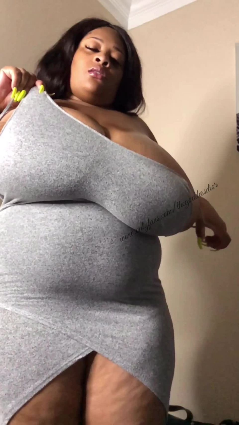 M@nyV1ds - OnlyGoddessDior - Sexy tight grey dress