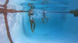 AmaRiosPlayground - Underwater Tickles – Tickling Videos.-1