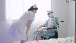 Rainbowslut - The Innocent Nurse 4K sex Rainbowslut