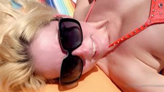 Christie Stevens Christiestevens - hanging out by the pool today slide into my dms and hangout with me and lets get na 21-07-2020-0