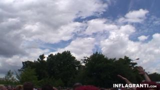Inflagranti Love parade public fucking (mp4)-5