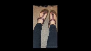 Hardcore porn Finebritishfeet aka tickletoesuk - 09-03-2019 OnlyFans Video - Birkenstock play video Finebritishfeet-7