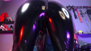 Dominant Woman ASMR Latex-9