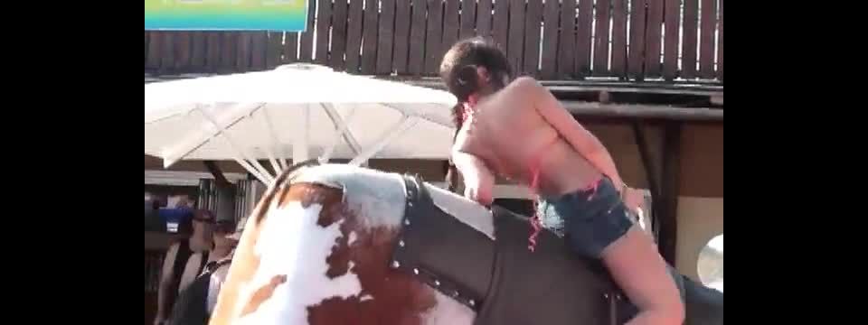 Yeah another braless bull rider girl   640