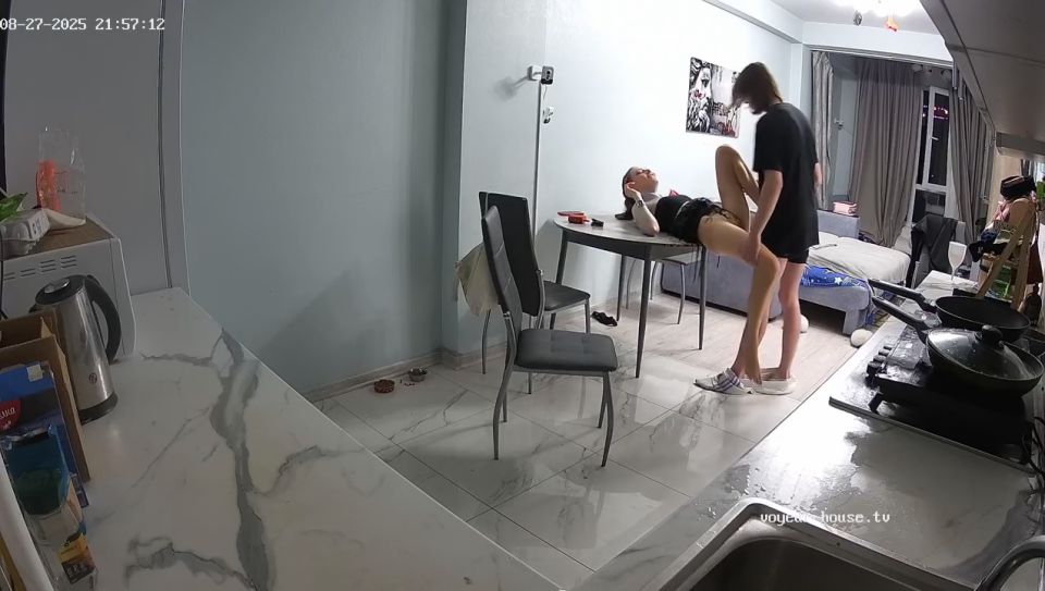 Voyeur House Sizzle: Andreza & Yaroslav's Secret Quickie