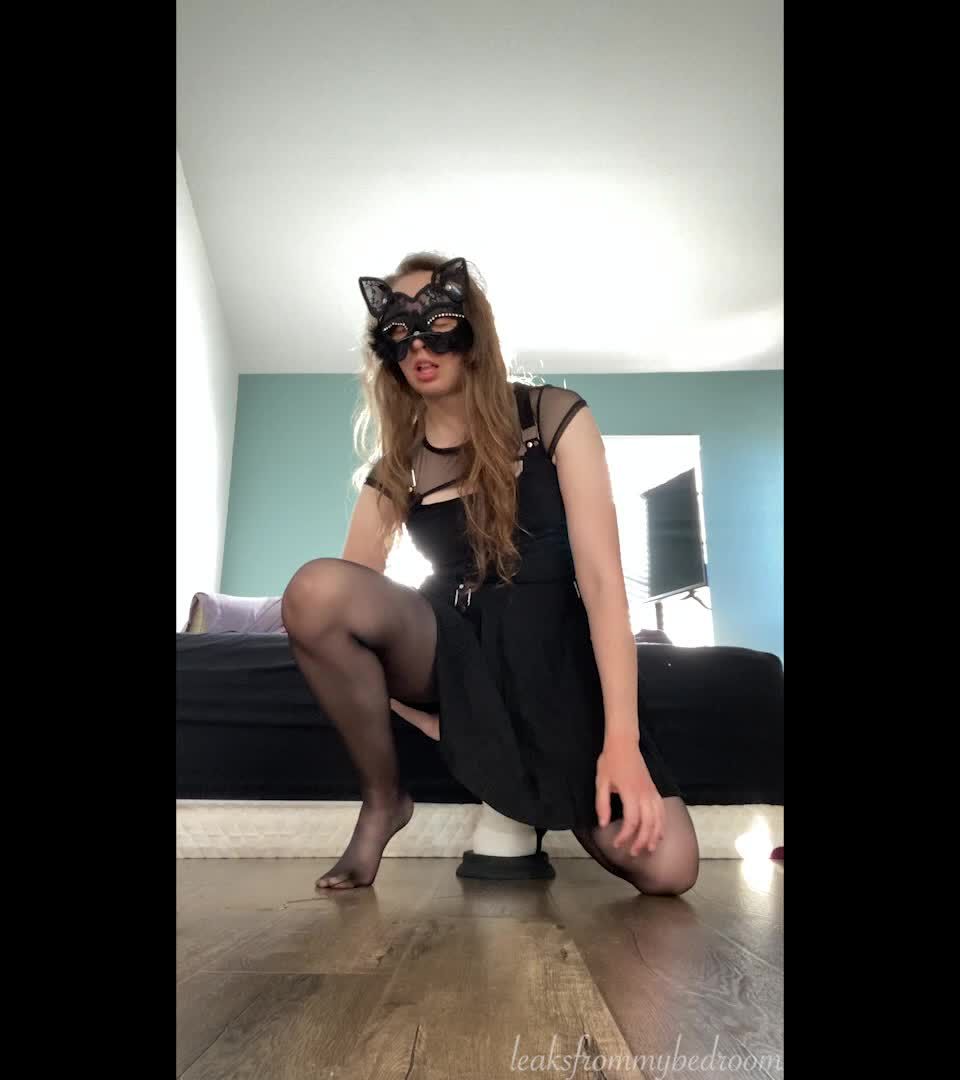 Leaksfrommybedroom - sometimes i can be a horrible tease 18-04-2022