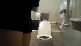 Online Tube Voyeur in Public Toilet - voyeur-3