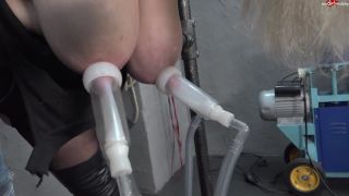 free adult clip 24 AmateureXtreme – Ficken und Melken, midget fetish on femdom porn -3