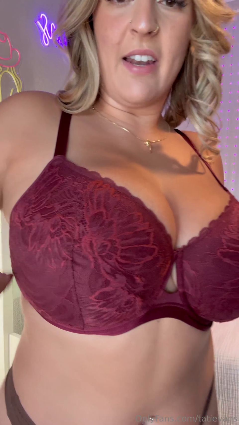 xoxo_t Big Natural Tits Bra Test FullHD OnlyFans 2025 Exclus