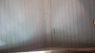 elsa jean femdom femdom porn | xxlittlefootxx -109796675-Feeling large and | femdom-2
