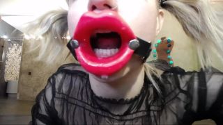 video 6 7674 RED LIPPSTICK MASK BDSM RED LIPPS on femdom porn penny barber bdsm-5