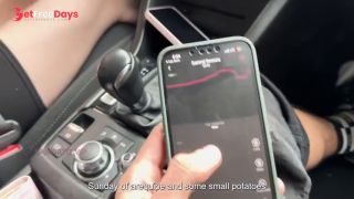 Drives His Car while His Vagina Vibrates Inedito-2
