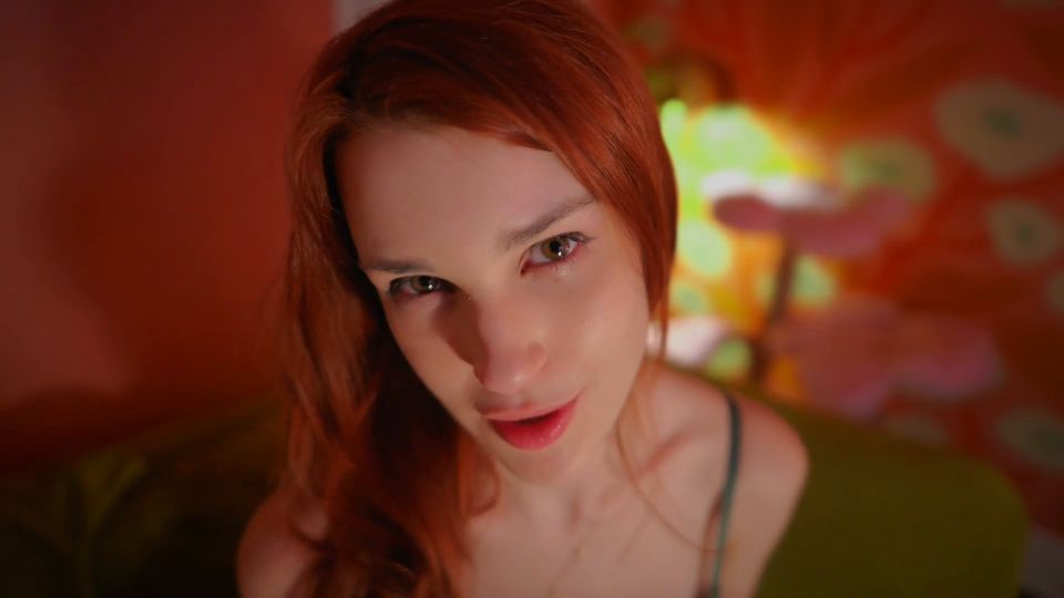 Taboo Thrills: Olive Wood's Stepmom Roleplay in FullHD!