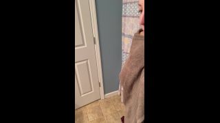 ErikaSwingz - Getting Ready for Work Is a Process - Shower-5