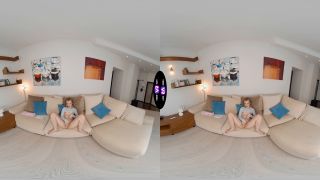 VR Heat: Molly Stone's 4K Teen Reading Solo! 💥 Oculus|Vive-2