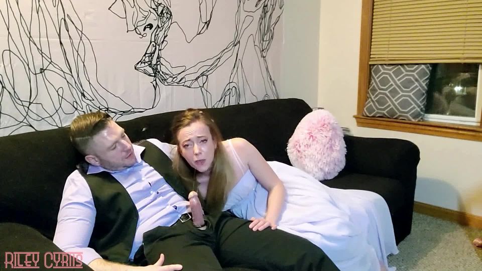 Riley Cyriis - Prom date makes me suck his cock - Blowjob