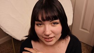 Personal Attention Female Barber Facial Treatment HD Video 4
