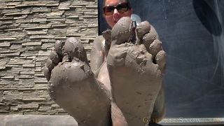 GoddessAlexandraSnow - New Zealand Mud Bath - Alexandra Snow Foot!-3