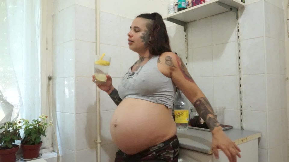 Pt 1GymBabe - 9 Month Pregnancy Im Burping So Hard