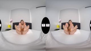 adult xxx video 14 Gina Gerson - Huge Dildo Masturbation - [Dfusporn.net] (UltraHD 4K 2160p) - virtual reality - femdom porn asian smoking fetish-9