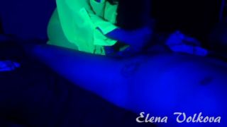 Feet Porn Deliciosa mamada y paja NEON-5