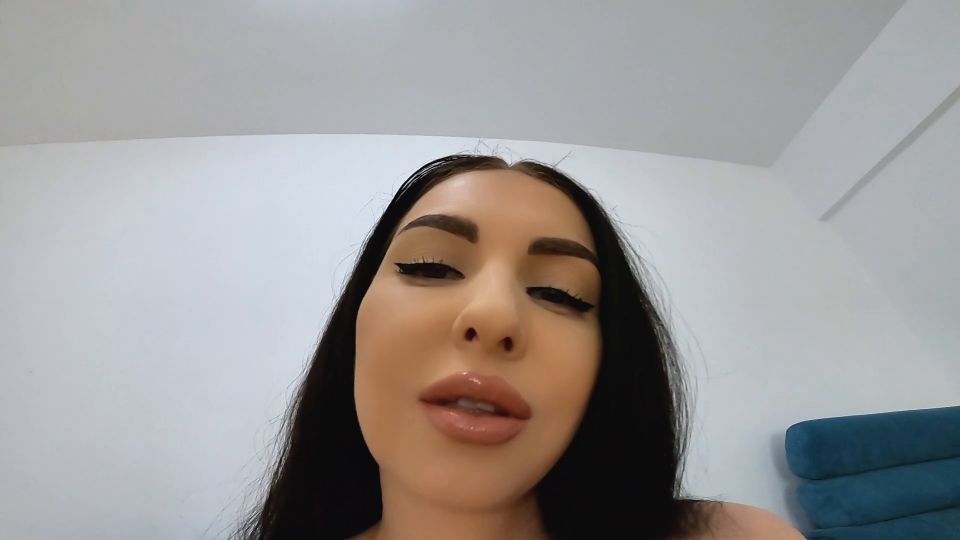 Tonnia - GIANTESS And Her Human Dild