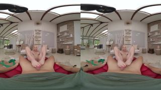 18VR.com - Day And Night - Lola Taylor - MILF-4