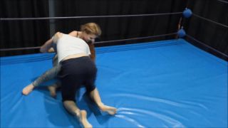 The Russian Amazons - Lisa - Submitted with head scissors!!!-2