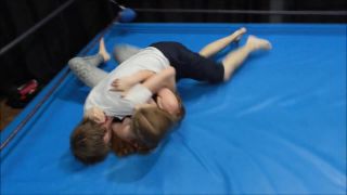 The Russian Amazons - Lisa - Submitted with head scissors!!!-4