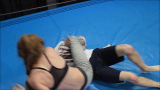 The Russian Amazons - Lisa - Submitted with head scissors!!!-8