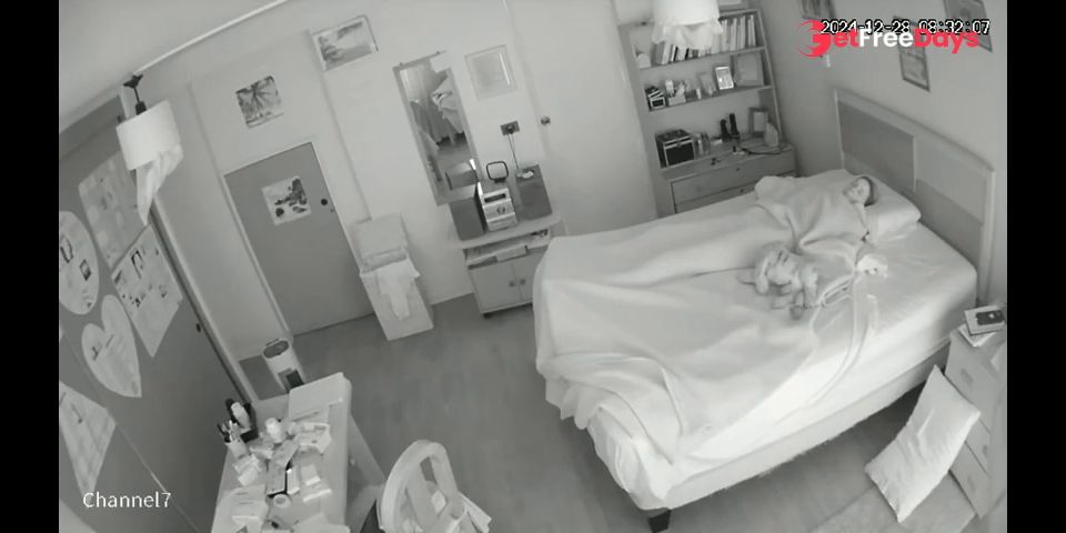 [Sleeping.Porn] Lonely blonde sleeping so peacefully in her bed - bedroom tape