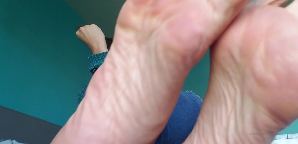 Mikayla Miles - Cum for my feet joi goddess mikaylamiles longtoes.