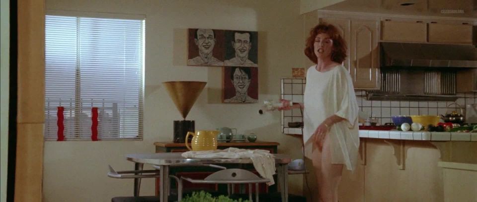 Julianne Moore Nude - Short Cuts US 1993