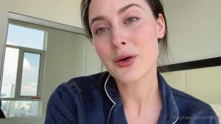 onlyisla 03-07-2020 Happy Friday everyone I decided to end your week in style(MILF porn)-5