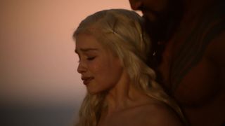 Emilia Clarke – Game of Thrones s01 (2011) HD 1080p!!!-1