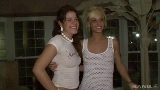 Pretty Amateur College Party Girls Get Down For Some Lesbian Action  1 280 Foot!-9