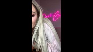 Watch Danii Banks' Sexy Big Tits Livestream SD 720P 2025-6