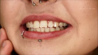 Custom Fetish - Pearl s Shows You Her Mouth - Fetish-6