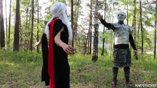 Game of Thrones Cosplay: Daenerys & Arya Loves Big Dick of the Night King-0