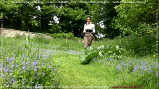 Porn online DominatrixAnnabelle – Picnic Pleasures in the Paddock!-2