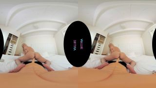 Could You Handle A Milf Like Me - Smartphone VR-8