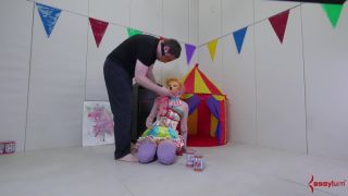 free video 23 Anal Clown Girl on brunette girls porn smelly foot fetish-9