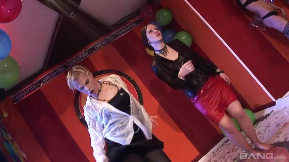 Vivian Mello Gets Horny On New Years Lesbian!