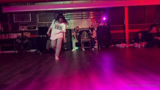 Lucy - loopyy () Loopyy - even when the beat slow i shake a lil faster 20-07-2021-3