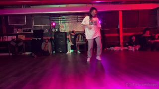 Lucy - loopyy () Loopyy - even when the beat slow i shake a lil faster 20-07-2021-8