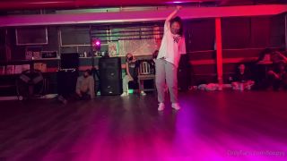 Lucy - loopyy () Loopyy - even when the beat slow i shake a lil faster 20-07-2021-9