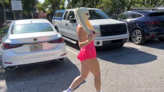 Lola Noir - Public Flash in Florida Quick View Porn - New...-4